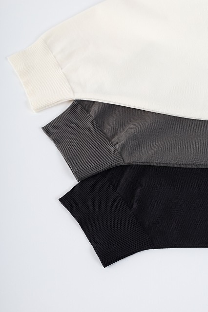 【Munich】ボリュームスリーブニット