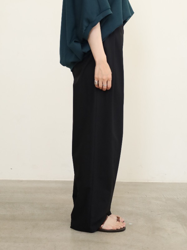 【CHIGNON】ソフトタフタイージーパンツ