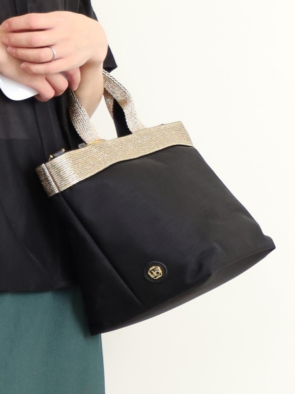 【VIOLAd'ORO】キラリ☆ナイロンバッグ