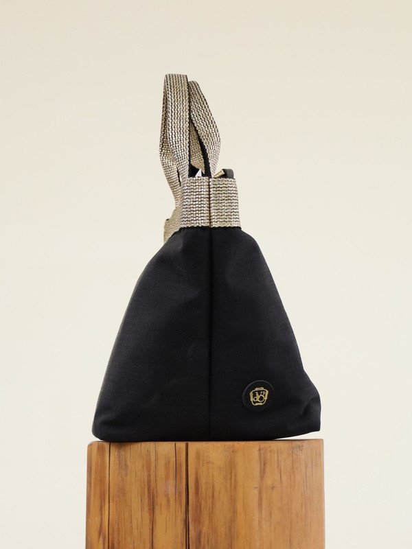 【VIOLAd'ORO】キラリ☆ナイロンバッグ