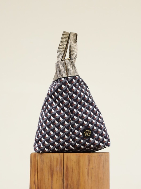 【VIOLAd'ORO】キラリ☆ナイロンバッグ