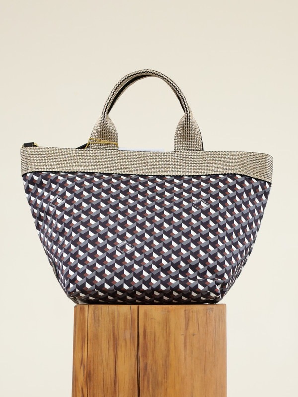 【VIOLAd'ORO】キラリ☆ナイロンバッグ