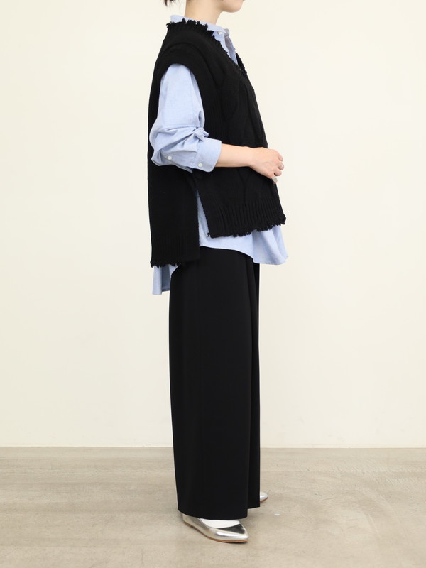 【CEaRET】ケーブルニットベスト