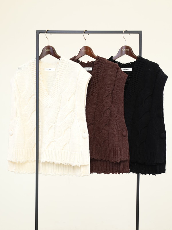 【CEaRET】ケーブルニットベスト