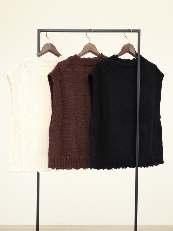 【CEaRET】ケーブルニットベスト