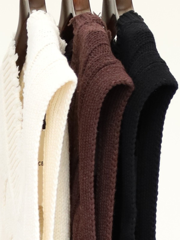 【CEaRET】ケーブルニットベスト