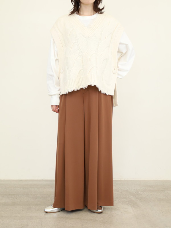 【CEaRET】ケーブルニットベスト