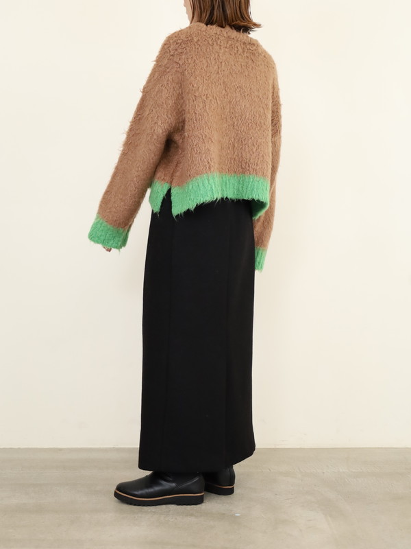 【CYAN TOKYO】配色カーリーショートニット