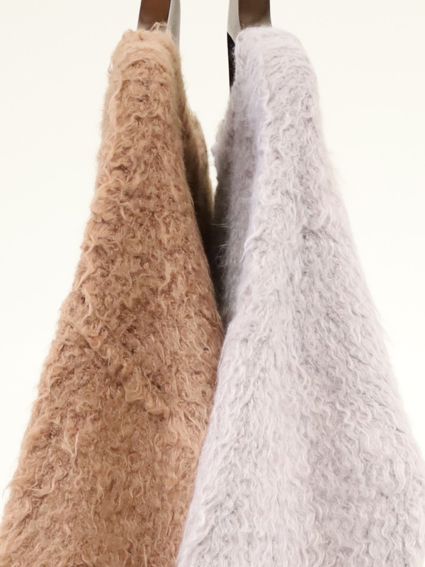 【CYAN TOKYO】配色カーリーショートニット