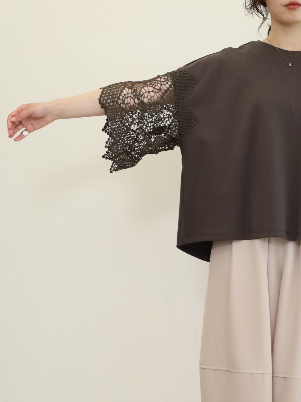 【ayane】袖レースTシャツ