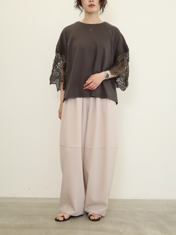 【ayane】袖レースTシャツ