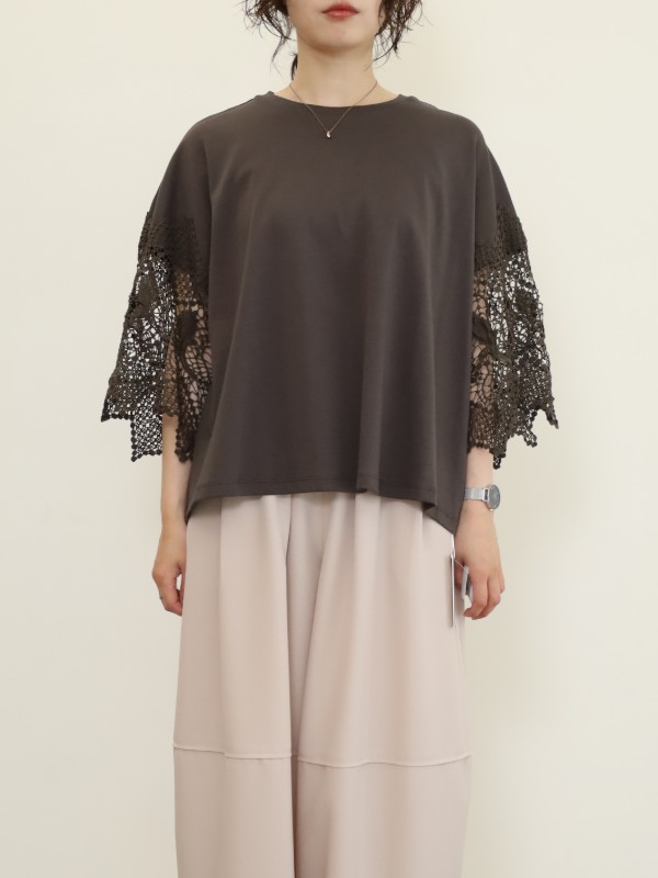 【ayane】袖レースTシャツ