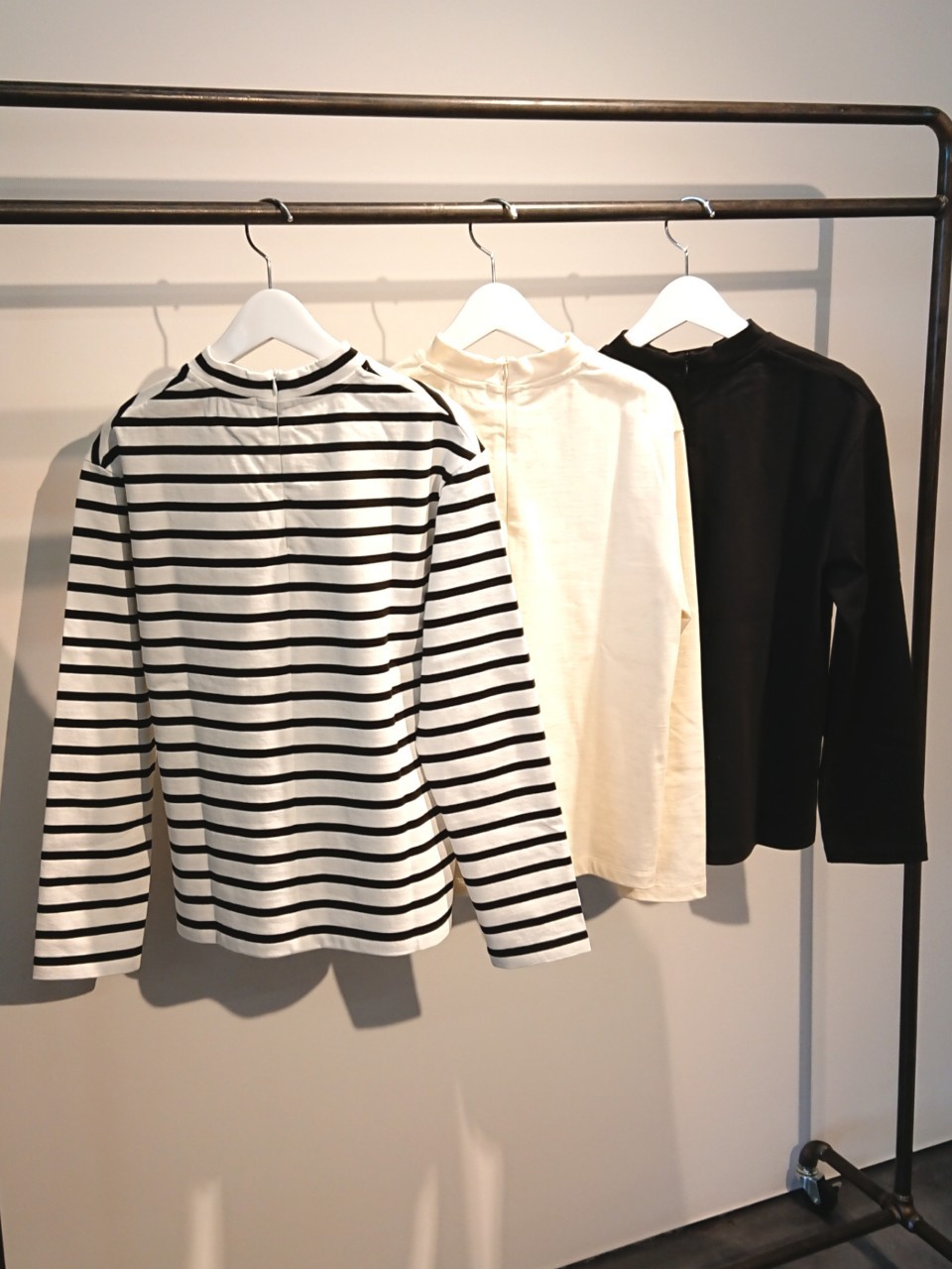 【SONO】 ハイネック長袖スクエアカットソー