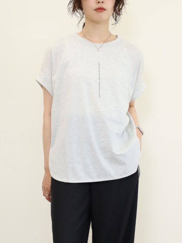 【ayane】縦ロゴフレンチTシャツ