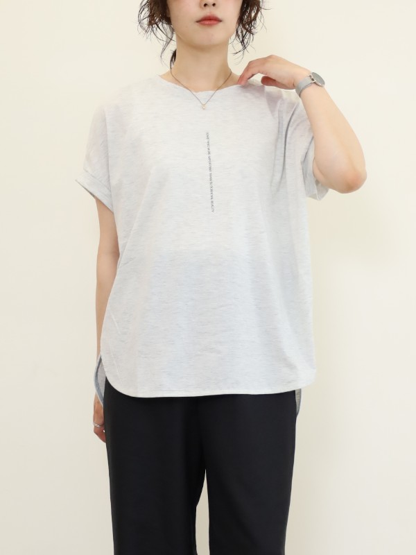【ayane】縦ロゴフレンチTシャツ