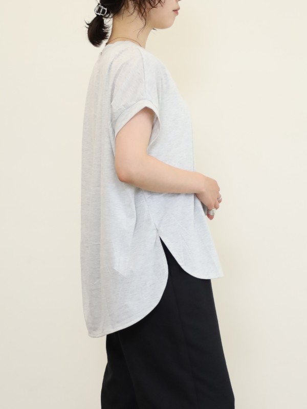 【ayane】縦ロゴフレンチTシャツ