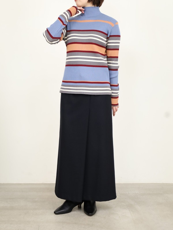 【trois】マルチボーダーハイネックリブニット