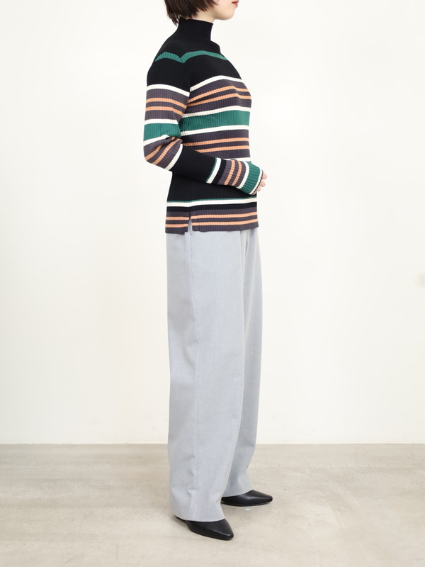 【trois】マルチボーダーハイネックリブニット