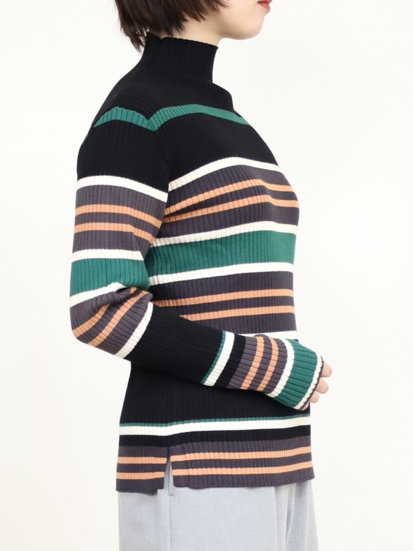 【trois】マルチボーダーハイネックリブニット