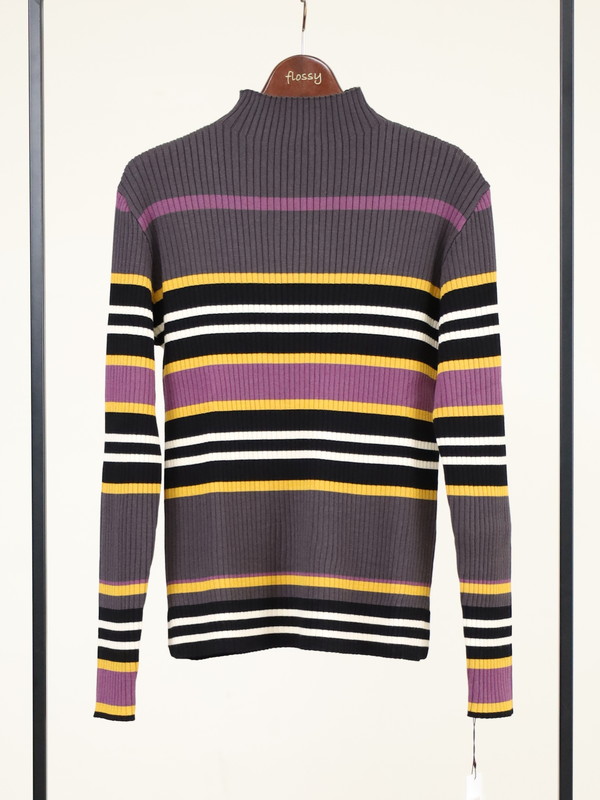 【trois】マルチボーダーハイネックリブニット