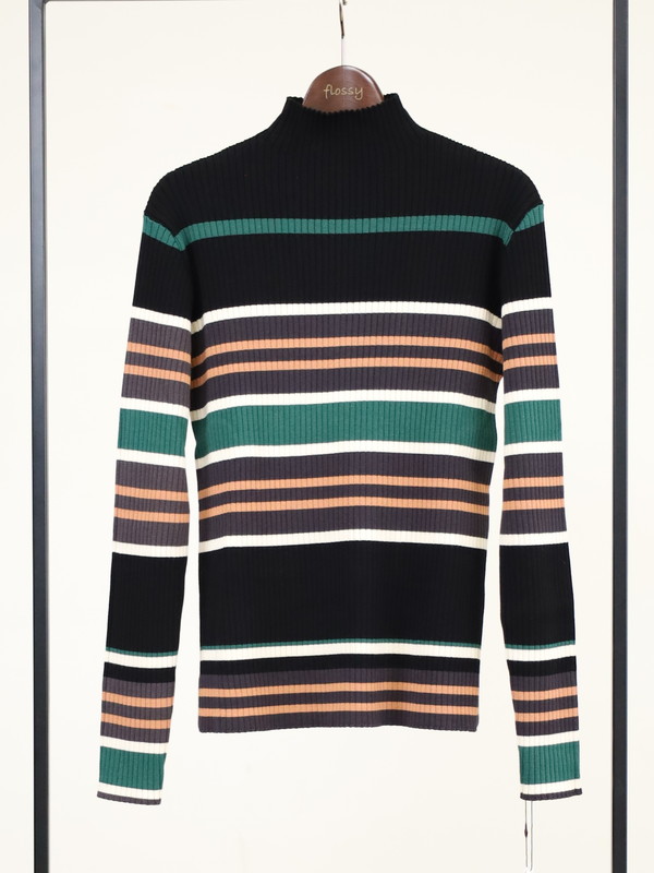 【trois】マルチボーダーハイネックリブニット