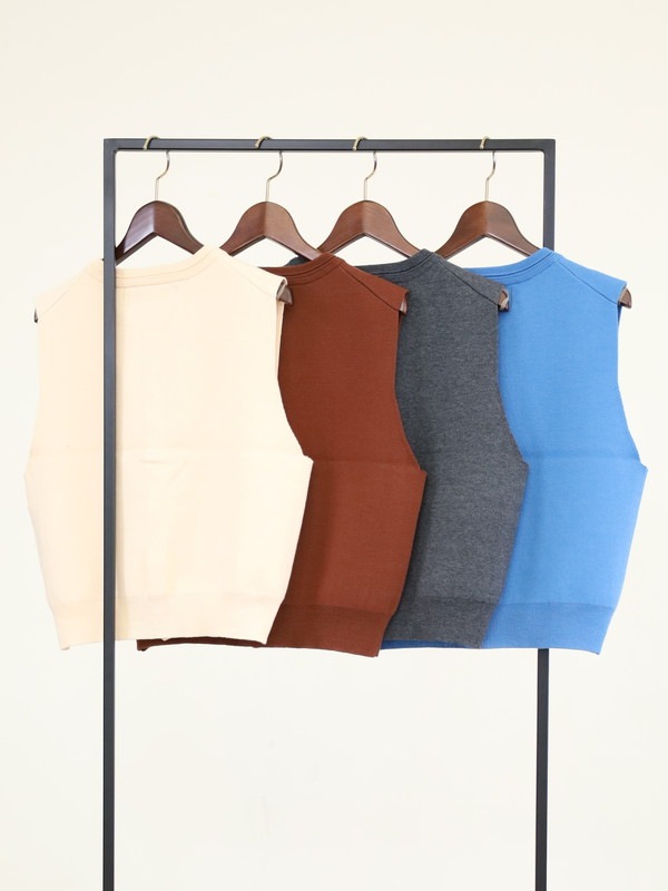 【LeMelange】クルーネック綿アクリルニットベスト