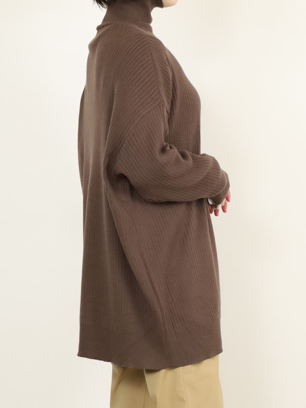 【CYAN TOKYO】アシメスリットタートルニット