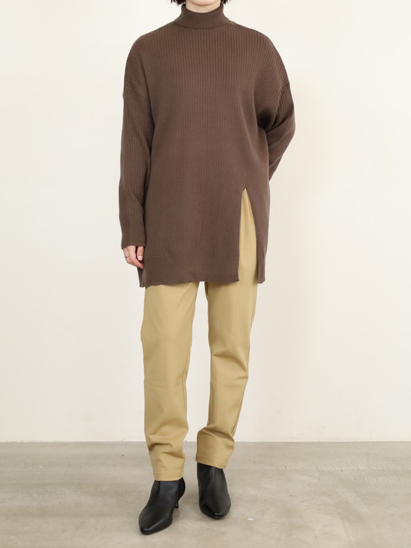 【CYAN TOKYO】アシメスリットタートルニット