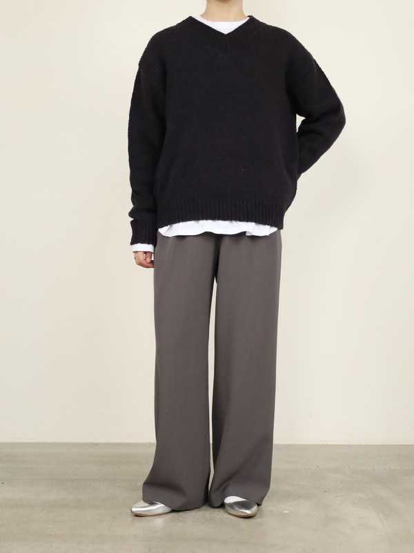 【Emmaculate】ムラ糸コットンVネック長袖ニット