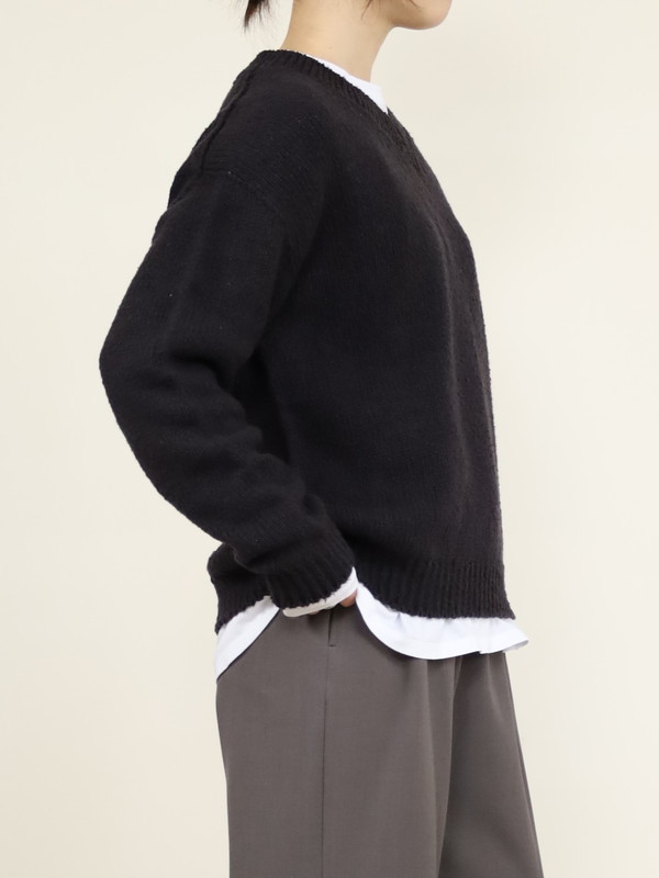 【Emmaculate】ムラ糸コットンVネック長袖ニット