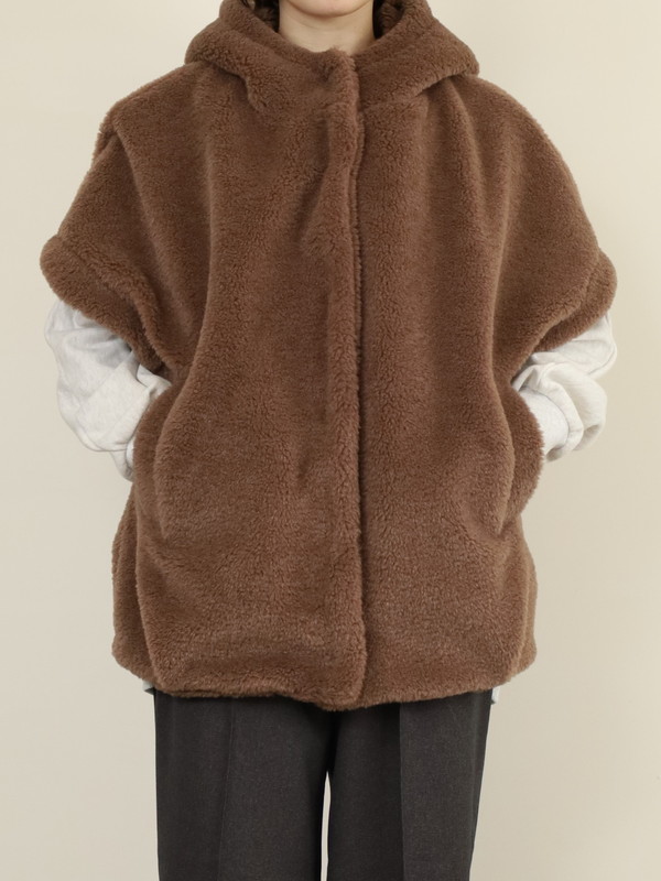 【Emma Taylor】スタンドフーディーボアポンチョ