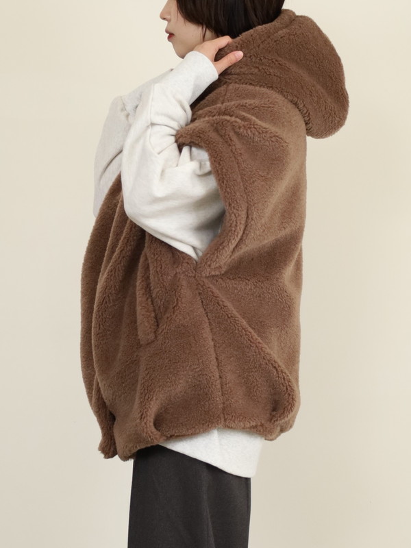 【Emma Taylor】スタンドフーディーボアポンチョ