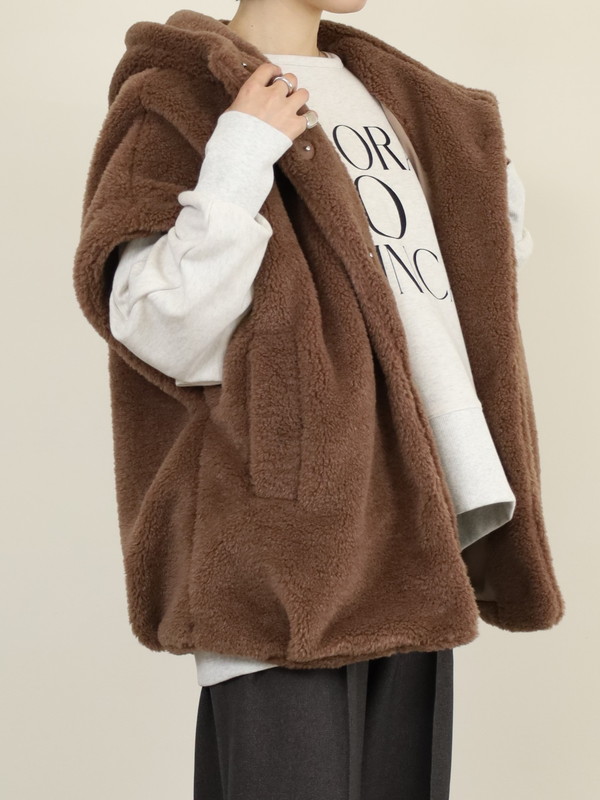 【Emma Taylor】スタンドフーディーボアポンチョ