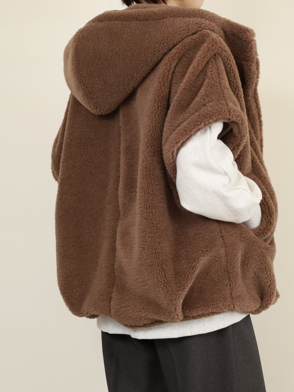 【Emma Taylor】スタンドフーディーボアポンチョ