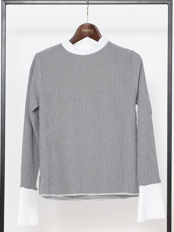 【AgAwd】袖口フレアカットソー