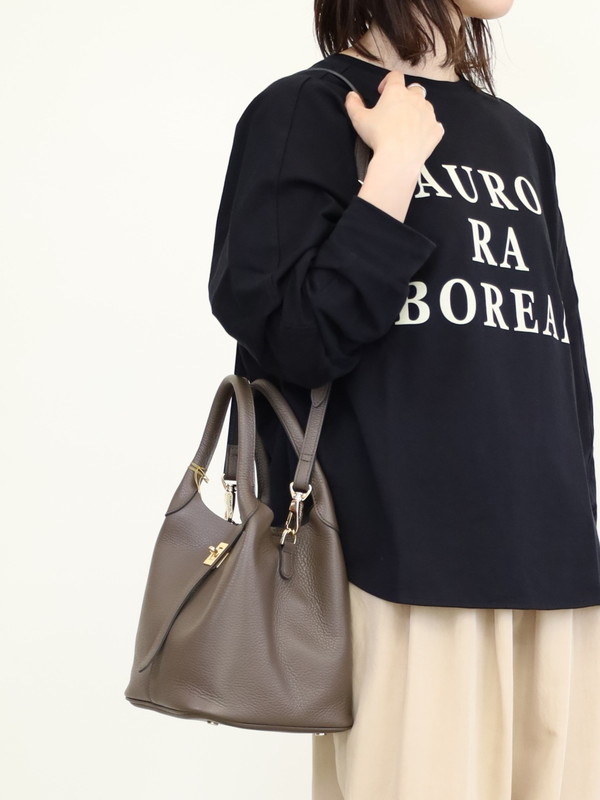 【VIOLA'dORO】 WフェイスレザーターンロックトートBAG