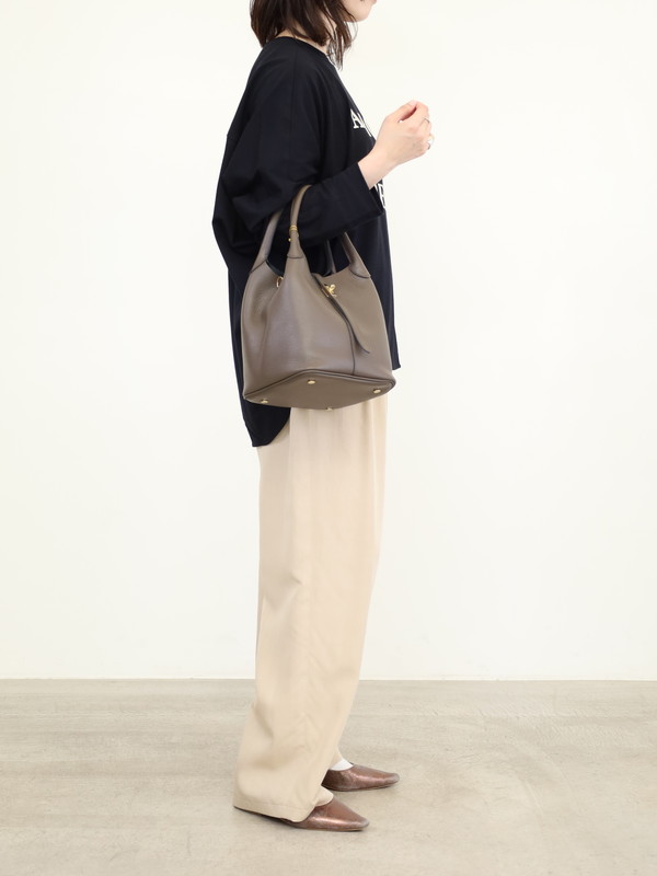 【VIOLA'dORO】 WフェイスレザーターンロックトートBAG