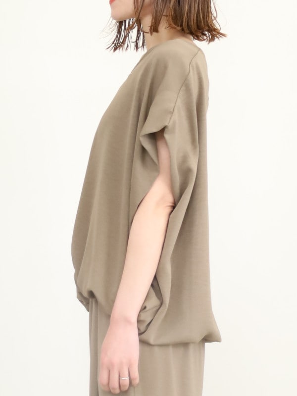 【siro de la bonte】Vネック2wayヘム半袖トップス