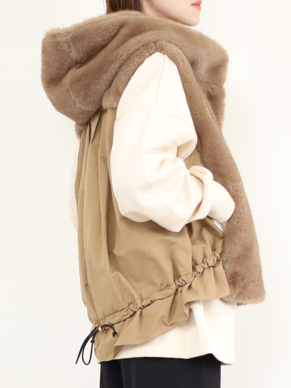 【trois】エコファー後ろタフタフードジレ