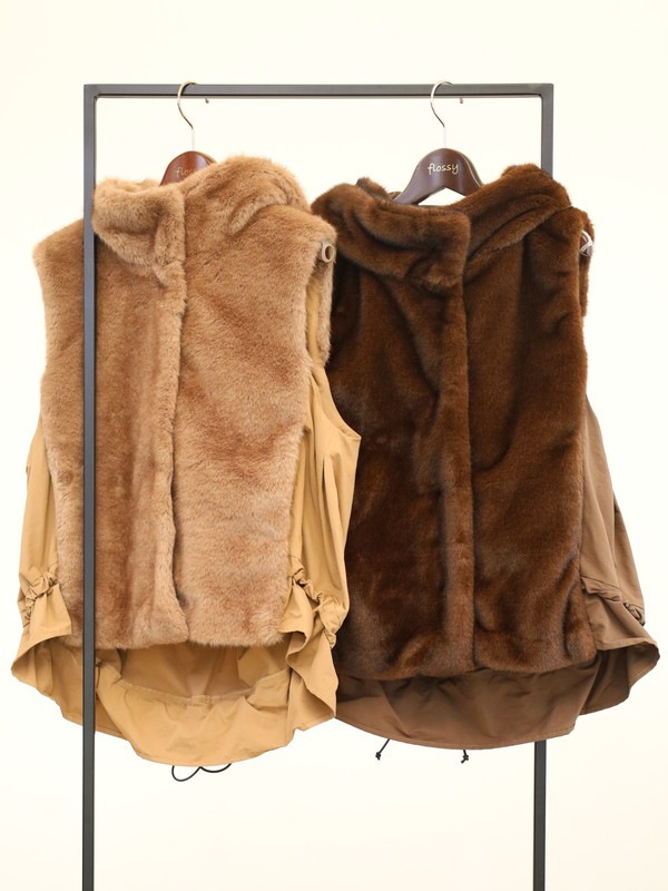 【trois】エコファー後ろタフタフードジレ