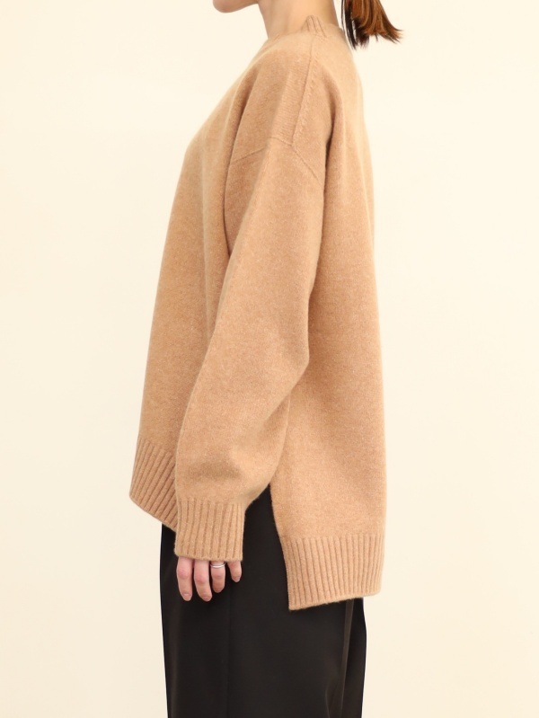 【Emmaculate】サイドスリットクルーネックニット