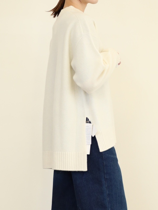 【Emmaculate】サイドスリットクルーネックニット