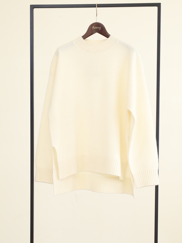 【Emmaculate】サイドスリットクルーネックニット
