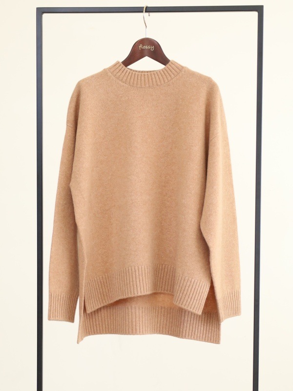 【Emmaculate】サイドスリットクルーネックニット