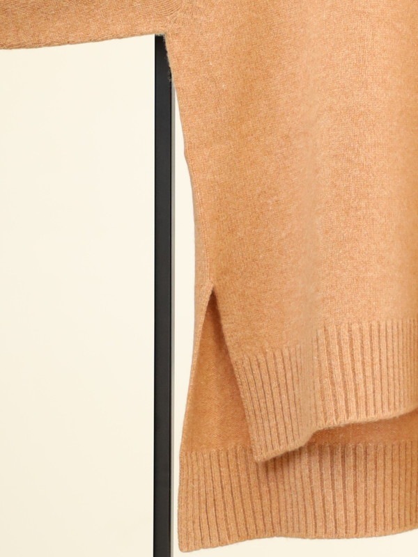 【Emmaculate】サイドスリットクルーネックニット