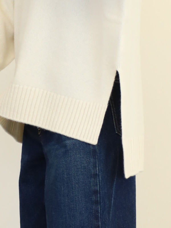 【Emmaculate】サイドスリットクルーネックニット