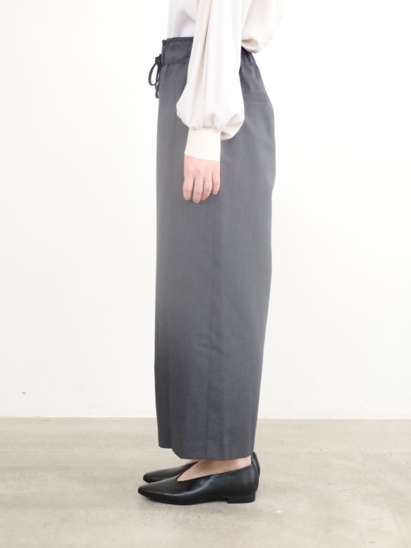 【trois】8.5分丈セミワイドパンツ