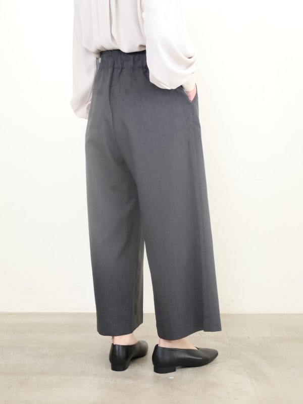 【trois】8.5分丈セミワイドパンツ