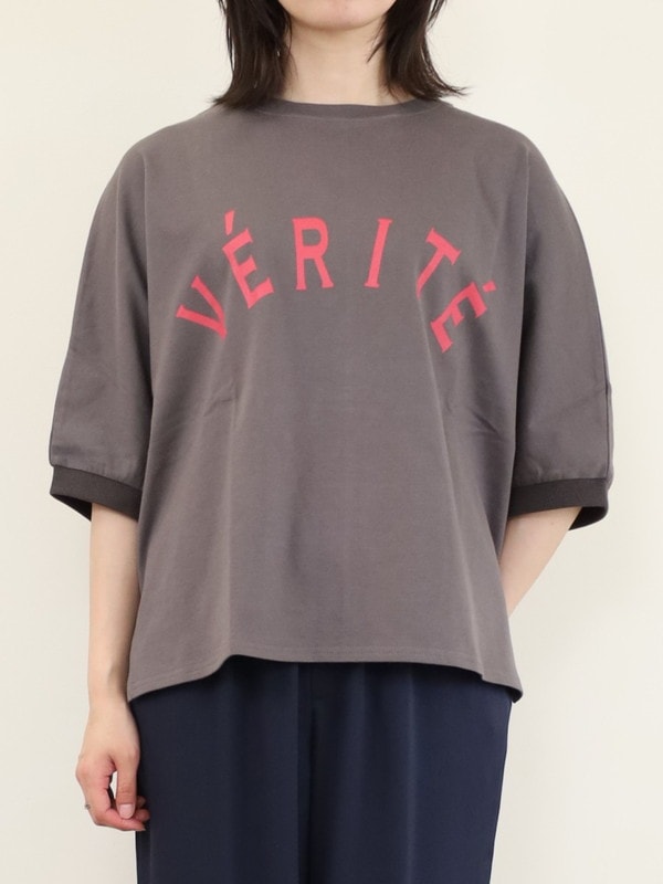 【trois】5分袖ロゴオーバーシルエットカットソー