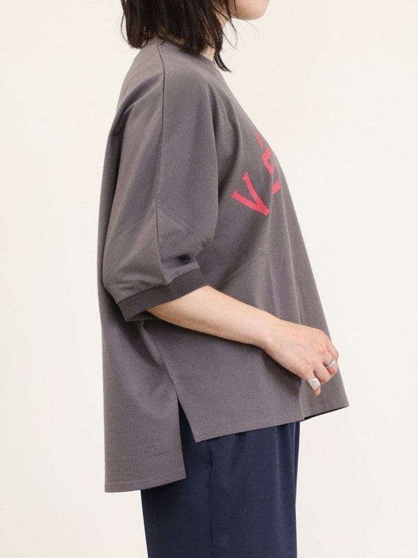 【trois】5分袖ロゴオーバーシルエットカットソー